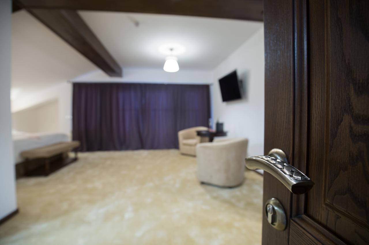 Bran Monte Crai Chalet エクステリア 写真
